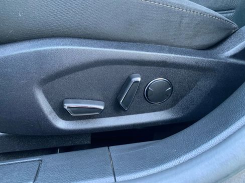 Used 2020 Ford Fusion SE image 22