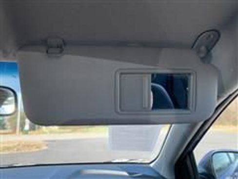 Used 2013 Hyundai Accent SE image 28