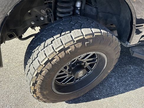 Used 2023 Ford F250 XLT w/ Black Appearance Package image 16