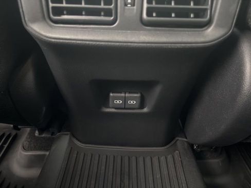 Used 2023 Toyota RAV4 XLE image 21