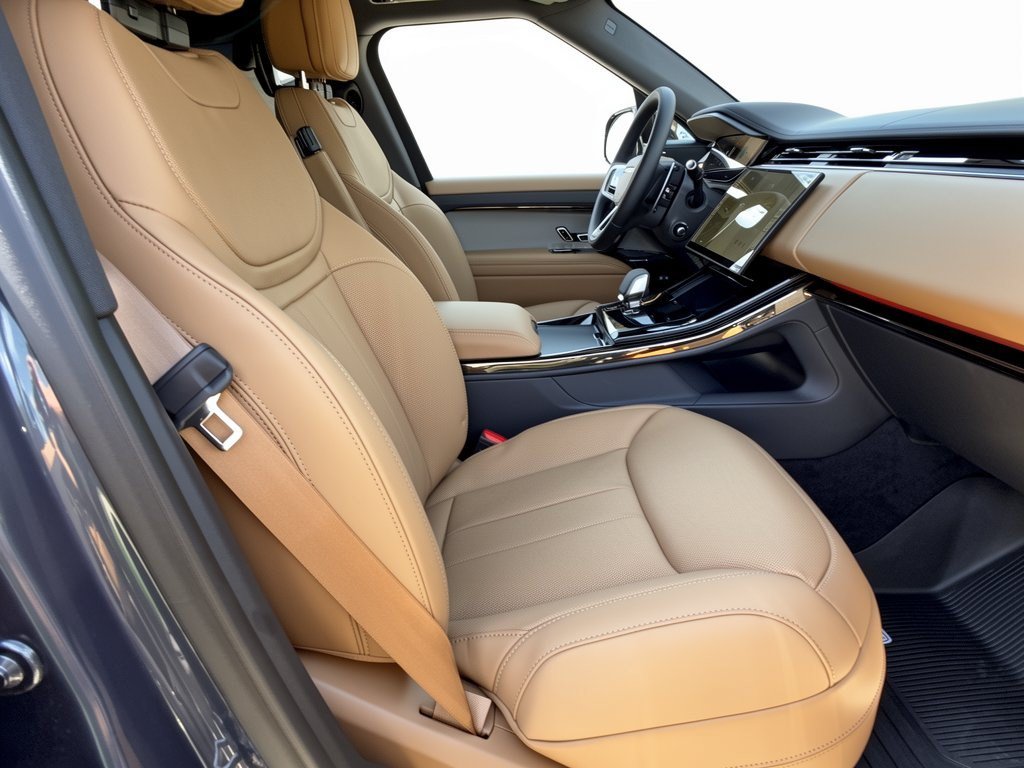 New 2027 Land Rover Range Rover Sport SE AWD/4WD image 30