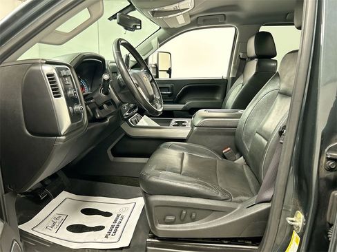 Used 2017 Chevrolet Silverado 2500 LTZ w/ Duramax Plus Package image 9