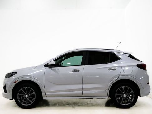 Used 2023 Buick Encore GX Select w/ Sport Touring Package image 5