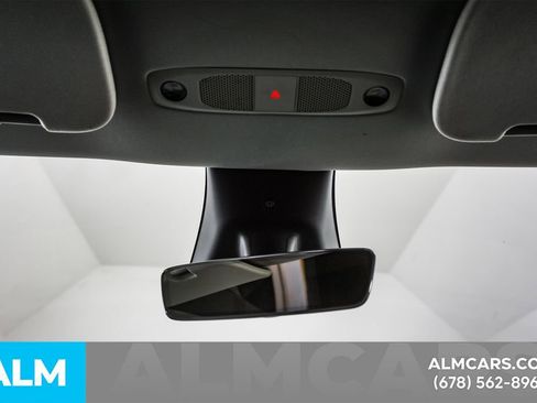 Used 2025 Tesla Model Y Long Range image 59