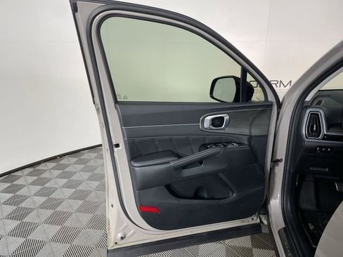 Used 2025 Kia Sorento SX image 34
