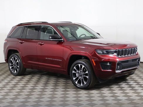 Used 2023 Jeep Grand Cherokee Overland w/ Adv Protech Group III image 2