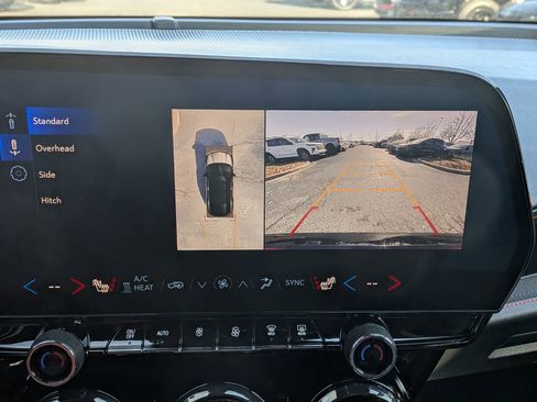 Certified 2024 Chevrolet Blazer EV RS image 29