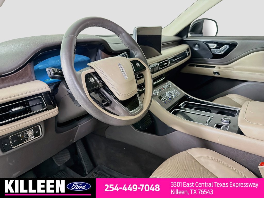 Used 2024 Lincoln Aviator Reserve w/ Elements Package Plus RWD image 11