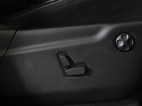 Used 2022 Jeep Grand Cherokee Limited image 32