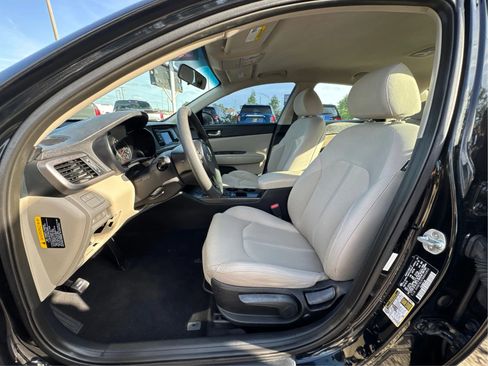 Used 2016 Kia Optima LX image 9