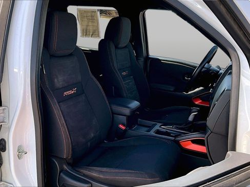 Used 2022 Nissan Frontier Pro-X RWD image 7