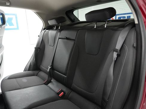 Used 2021 Buick Encore GX Select image 34