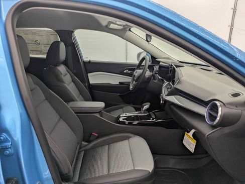 New 2026 Chevrolet Trax LT image 22