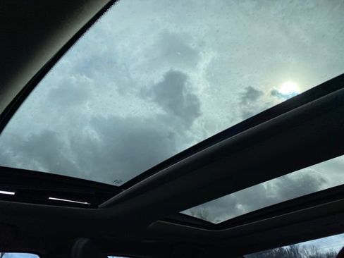 Used 2018 Nissan Maxima Platinum image 24