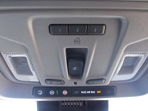 New 2025 GMC Sierra 1500 SLT AWD/4WD image 27