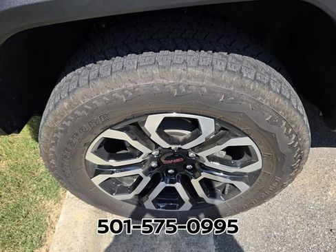 Used 2025 GMC Canyon AT4 w/ Nightfall Edition AWD/4WD image 8