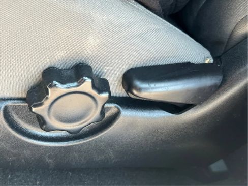 Used 2021 Toyota Tacoma SR AWD/4WD image 22