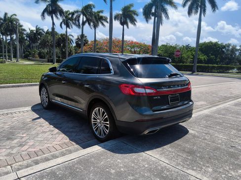 Used 2018 Lincoln MKX Reserve FWD image 18
