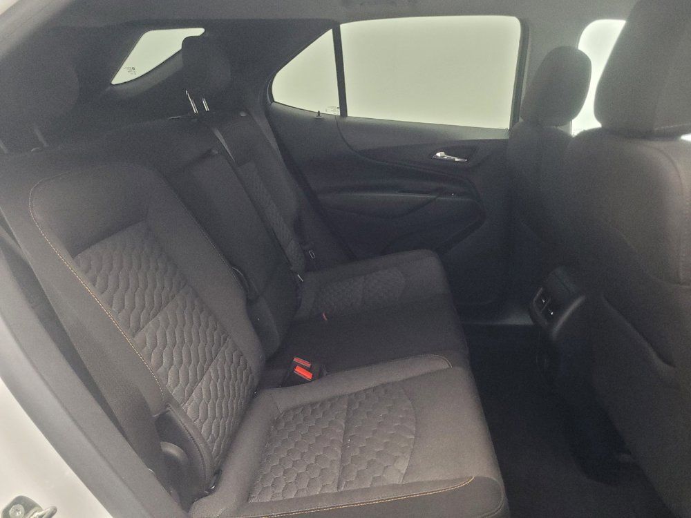 Used 2018 Chevrolet Equinox LT FWD image 19