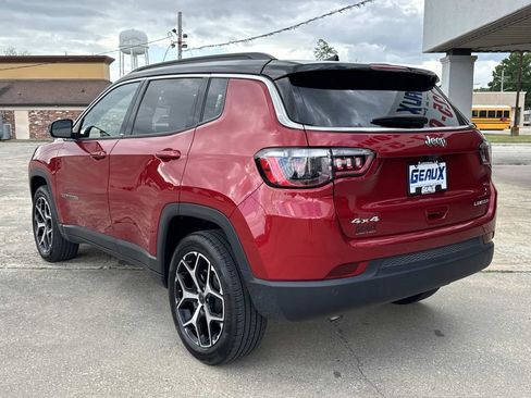 Used 2025 Jeep Compass Limited AWD/4WD image 9