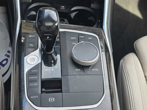 Used 2020 BMW 330i Sedan w/ Premium Package image 17