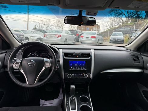 Used 2014 Nissan Altima 2.5 SV image 13