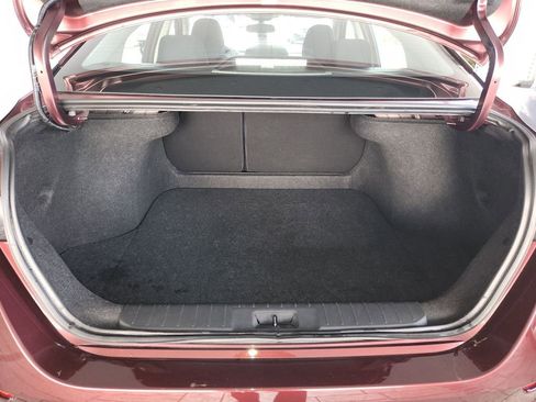 Used 2025 Nissan Sentra SV image 13