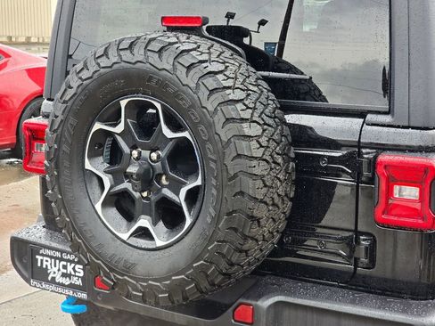 Used 2023 Jeep Wrangler Unlimited Rubicon 4xe w/ Safety Group image 13