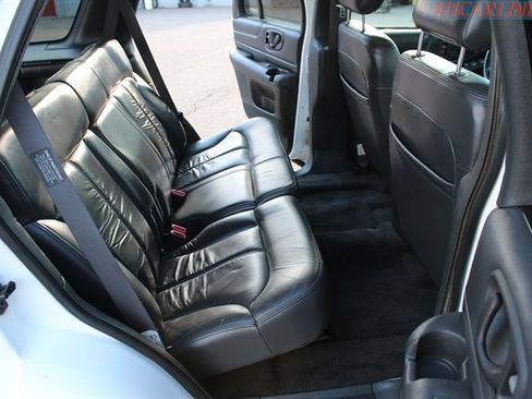 Used 1999 Chevrolet Blazer LT image 27