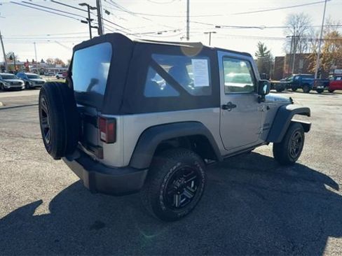 Used 2017 Jeep Wrangler Sport w/ Connectivity Group image 8