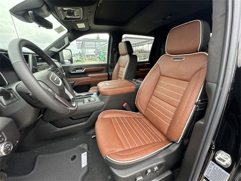 New 2026 GMC Sierra 3500 Denali Ultimate image 11