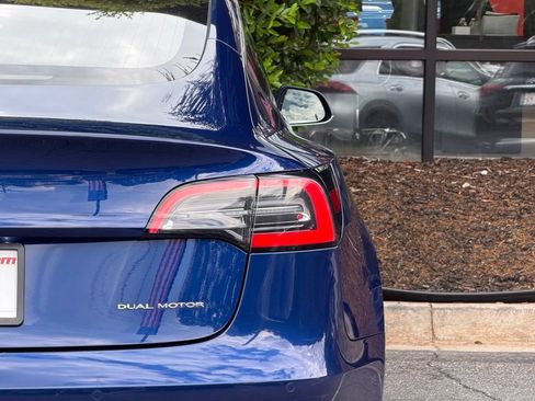 Used 2018 Tesla Model 3 Long Range AWD/4WD image 16