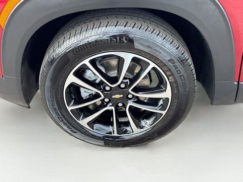 Used 2025 Chevrolet TrailBlazer LT FWD image 28