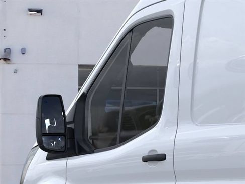 New 2026 Ford Transit 250 148 Medium Roof w/ Load Area Protection Package RWD image 20