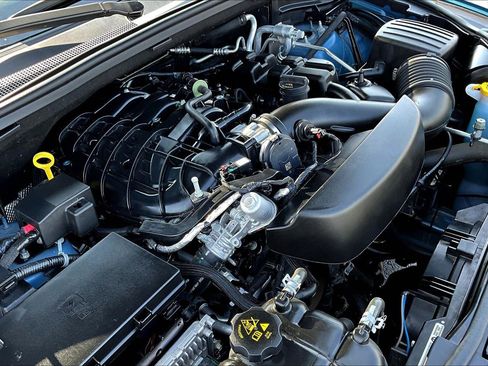 Used 2024 Dodge Durango SXT image 32