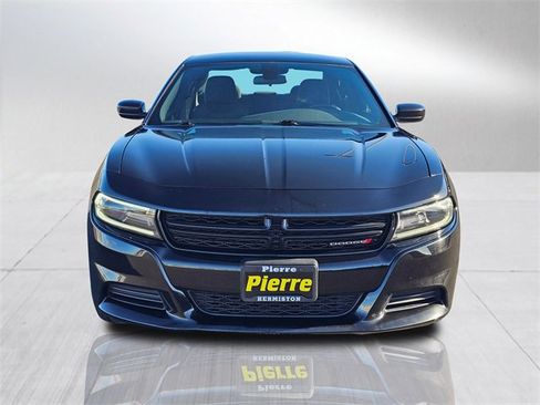 Used 2018 Dodge Charger SXT w/ Blacktop Package image 6