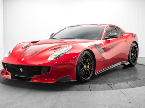Used 2017 Ferrari F12tdf RWD image 7