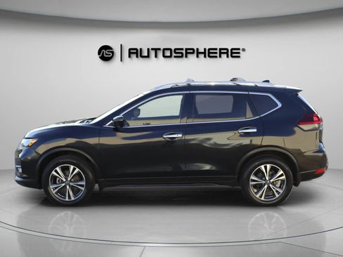 Used 2019 Nissan Rogue SV w/ Premium Package image 4