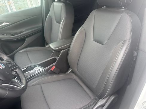 Used 2025 Buick Encore GX Preferred FWD image 16