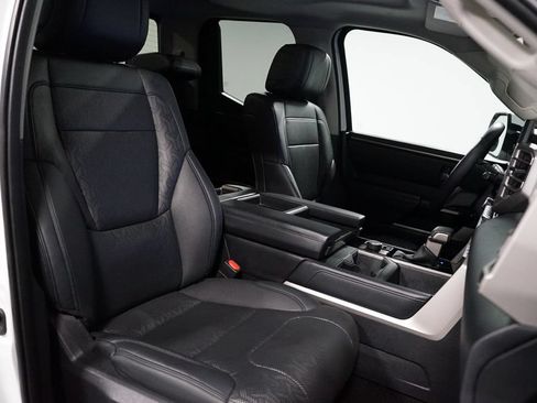Used 2022 Toyota Tundra Limited AWD/4WD image 30