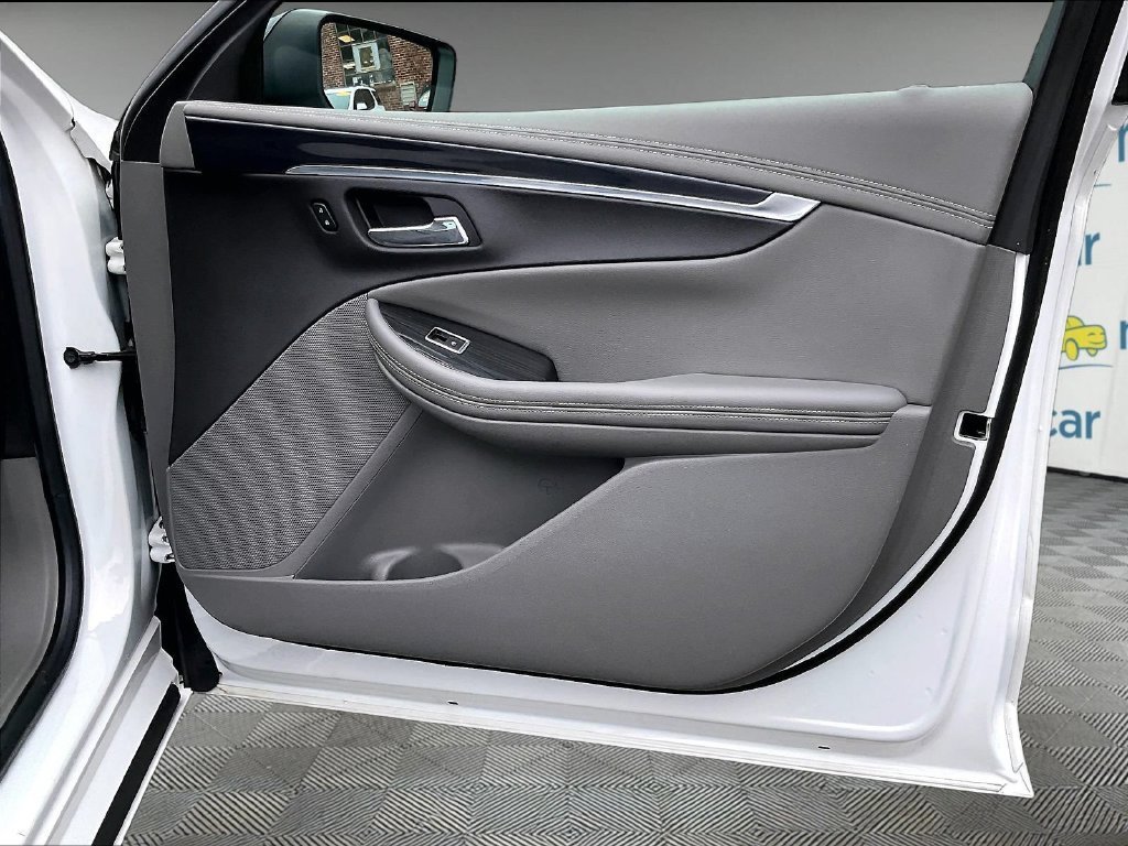 Used 2019 Chevrolet Impala LS FWD image 12