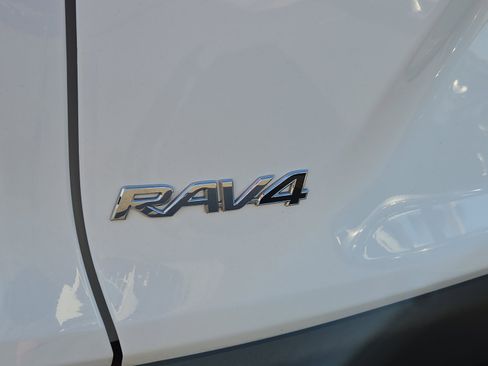 Certified 2024 Toyota RAV4 LE image 27