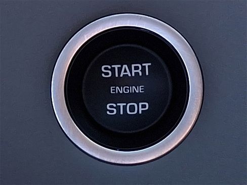 Certified 2026 Land Rover Range Rover Velar Dynamic SE image 21