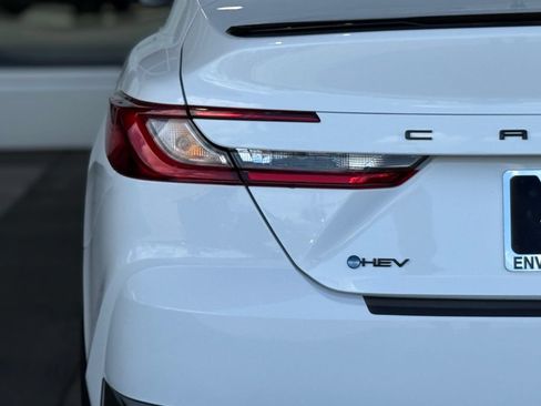 Used 2026 Toyota Camry Hybrid FWD image 9