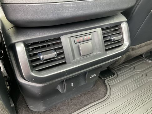 Used 2021 Ford F150 Lariat w/ Equipment Group 502A High AWD/4WD image 42