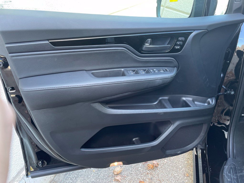 New 2027 Honda Odyssey Touring image 9