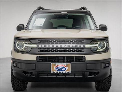 New 2024 Ford Bronco Sport Badlands image 7