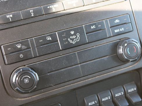 Used 2016 Ford F550 4x4 Crew Cab Super Duty image 22