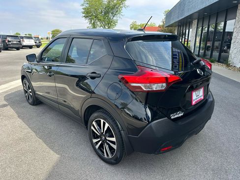 Used 2019 Nissan Kicks SV FWD image 5