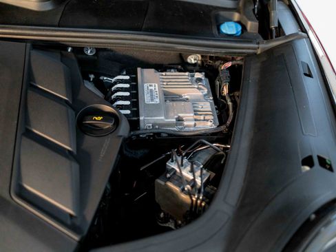 Used 2019 Porsche Cayenne image 93